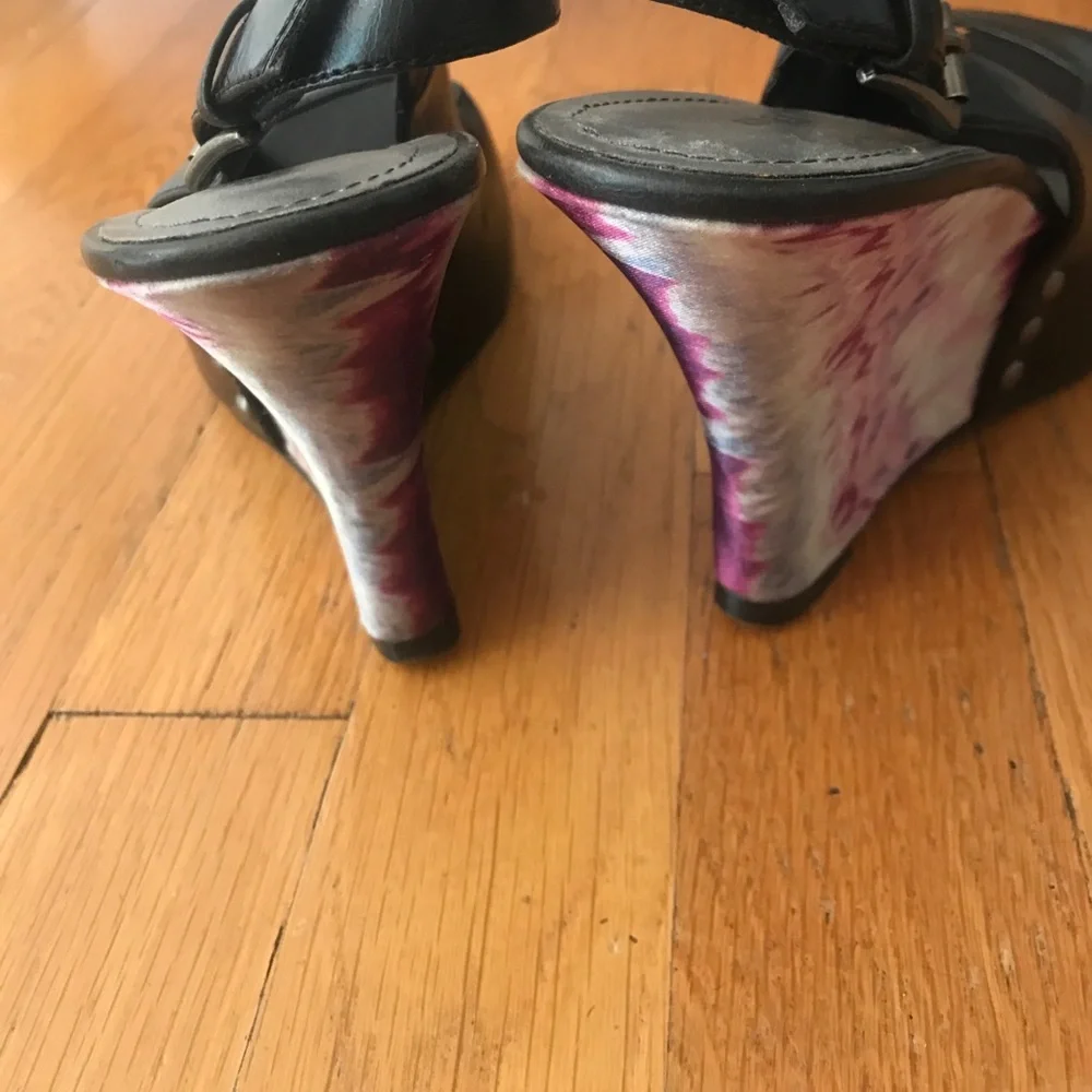 Madden Girl by Steve Madden Black Purple Wedge Sandals